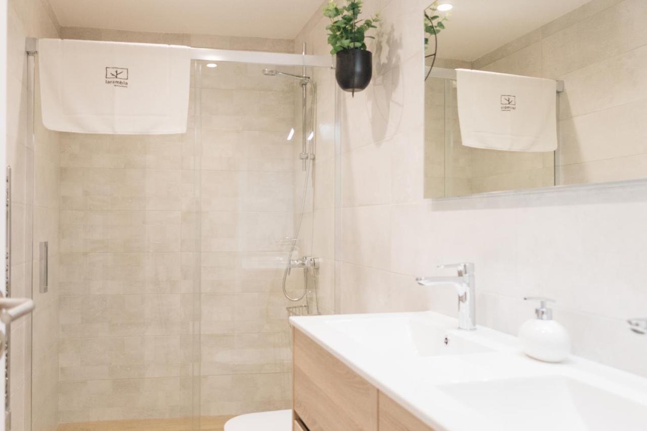 Apartaments La Rambla - Arbequina - 6 Persones コルノデイヤ エクステリア 写真