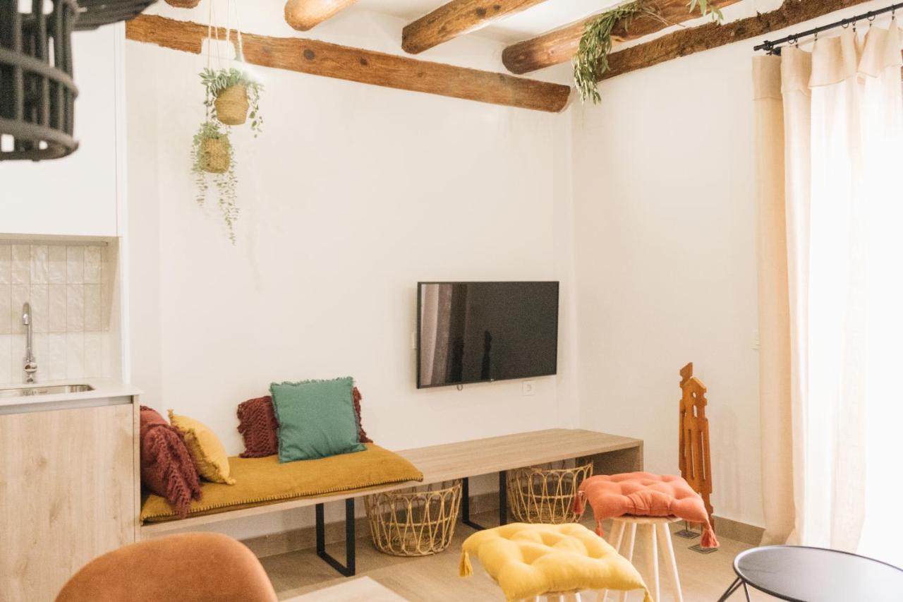 Apartaments La Rambla - Arbequina - 6 Persones コルノデイヤ エクステリア 写真